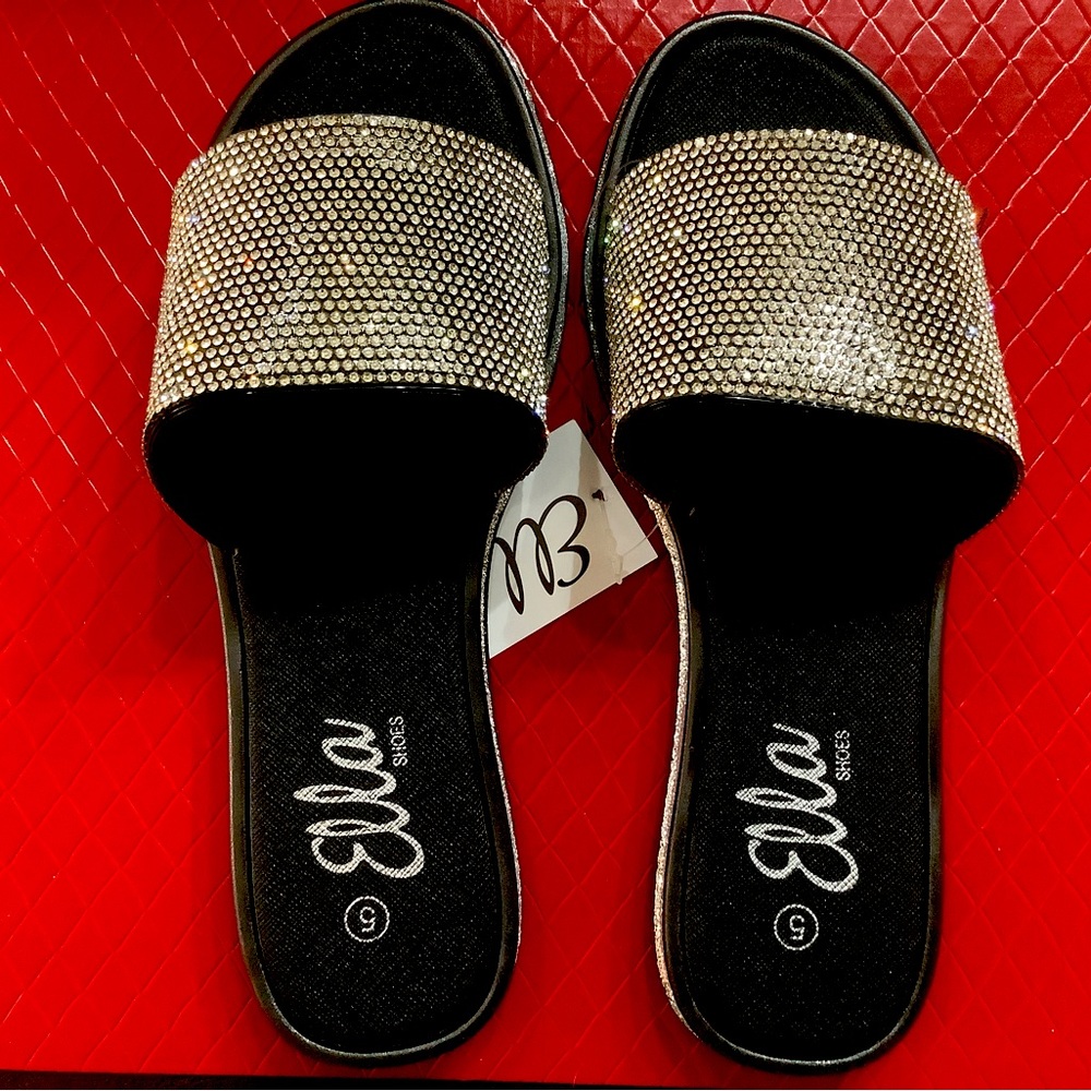 Ella Glamorous Black and Silver Sandals